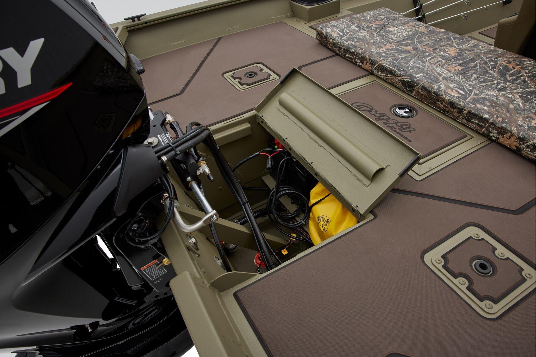 2026 Tracker Grizzly 2072 CC - 38