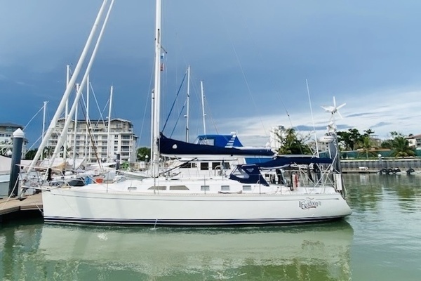 1998 Saga 43