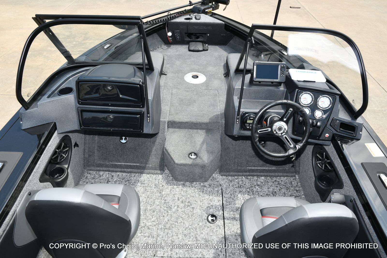2026 Tracker Targa V-19 Combo - 35
