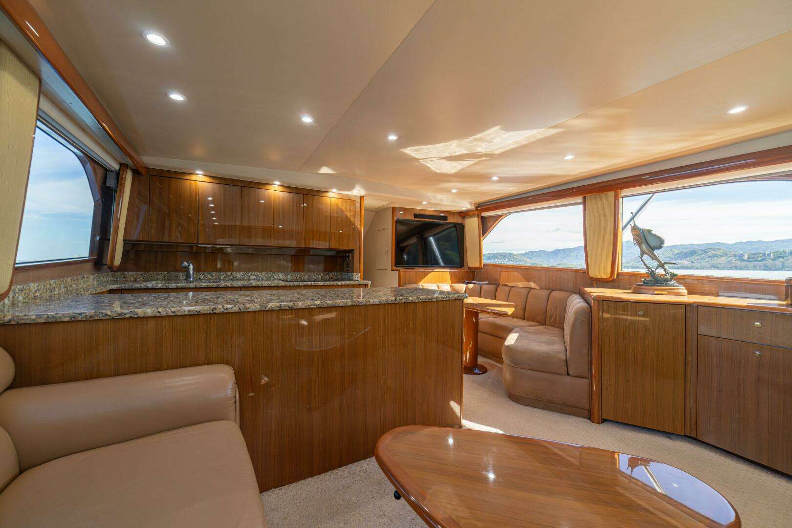 2006 Viking 56 Convertible - Image 33