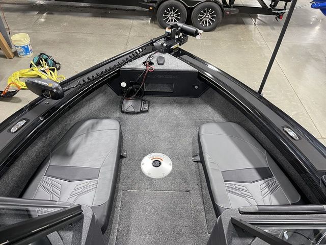 2026 Tracker Targa™ V-19 Combo - 50