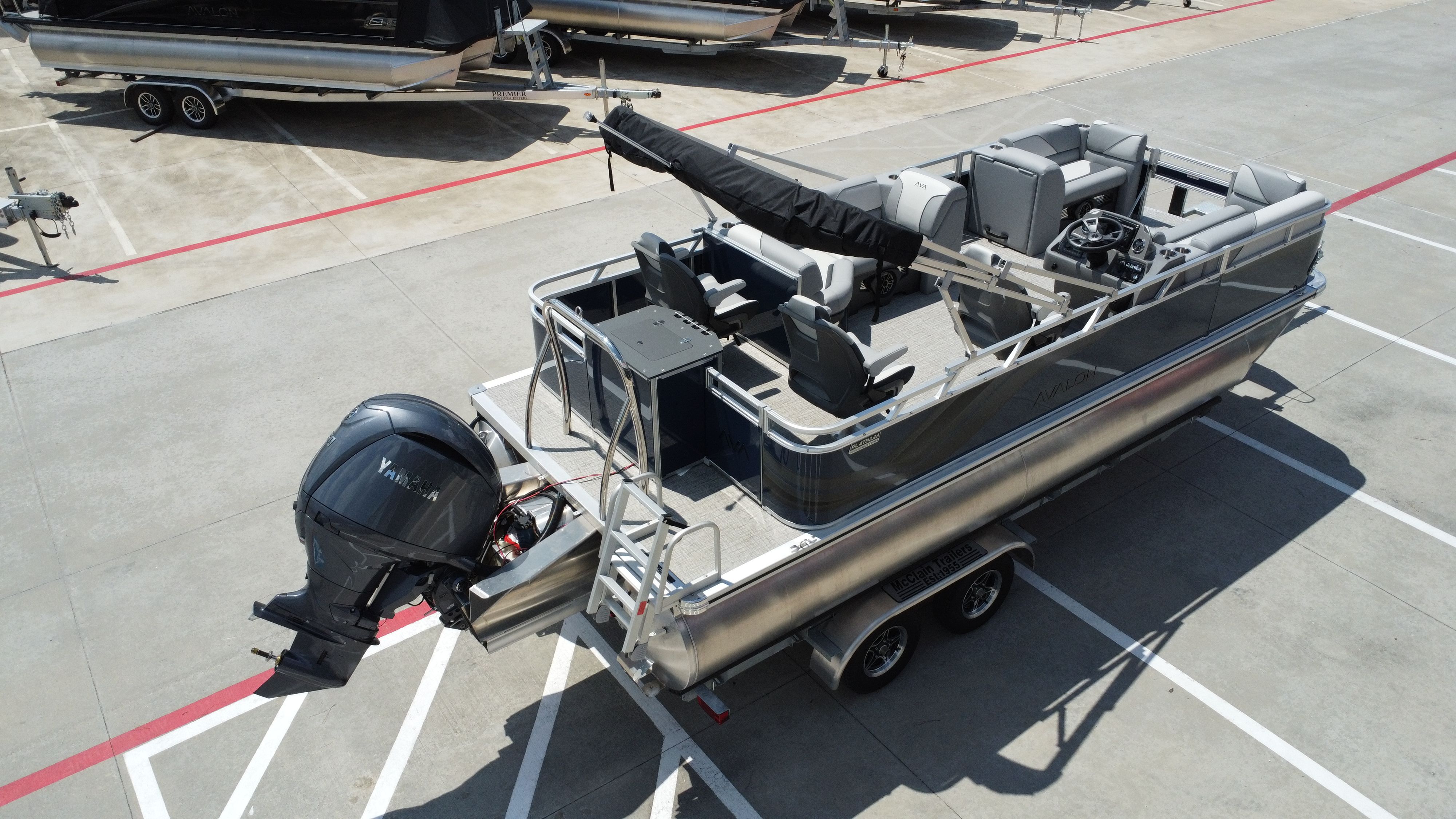 2026 Avalon Venture Rear Fish - 21' - 11