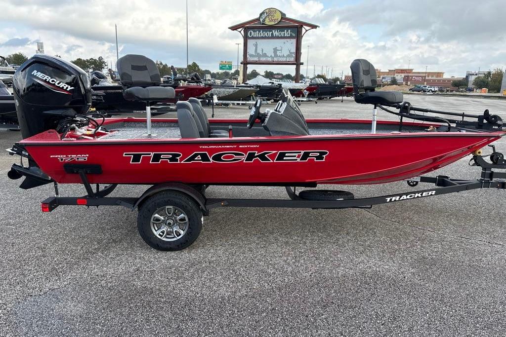2026 Tracker Pro Team 175