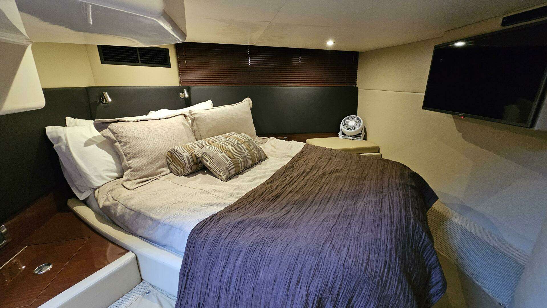 2016 Sea Ray — - Image 28