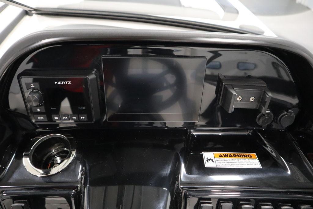 Dashboard of 2026 Yamaha Boats 195S featuring control panel and display screen.