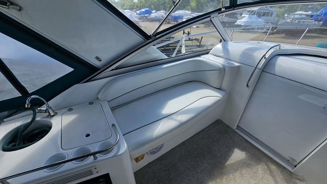 2000 Larson Cabrio 330 - 10