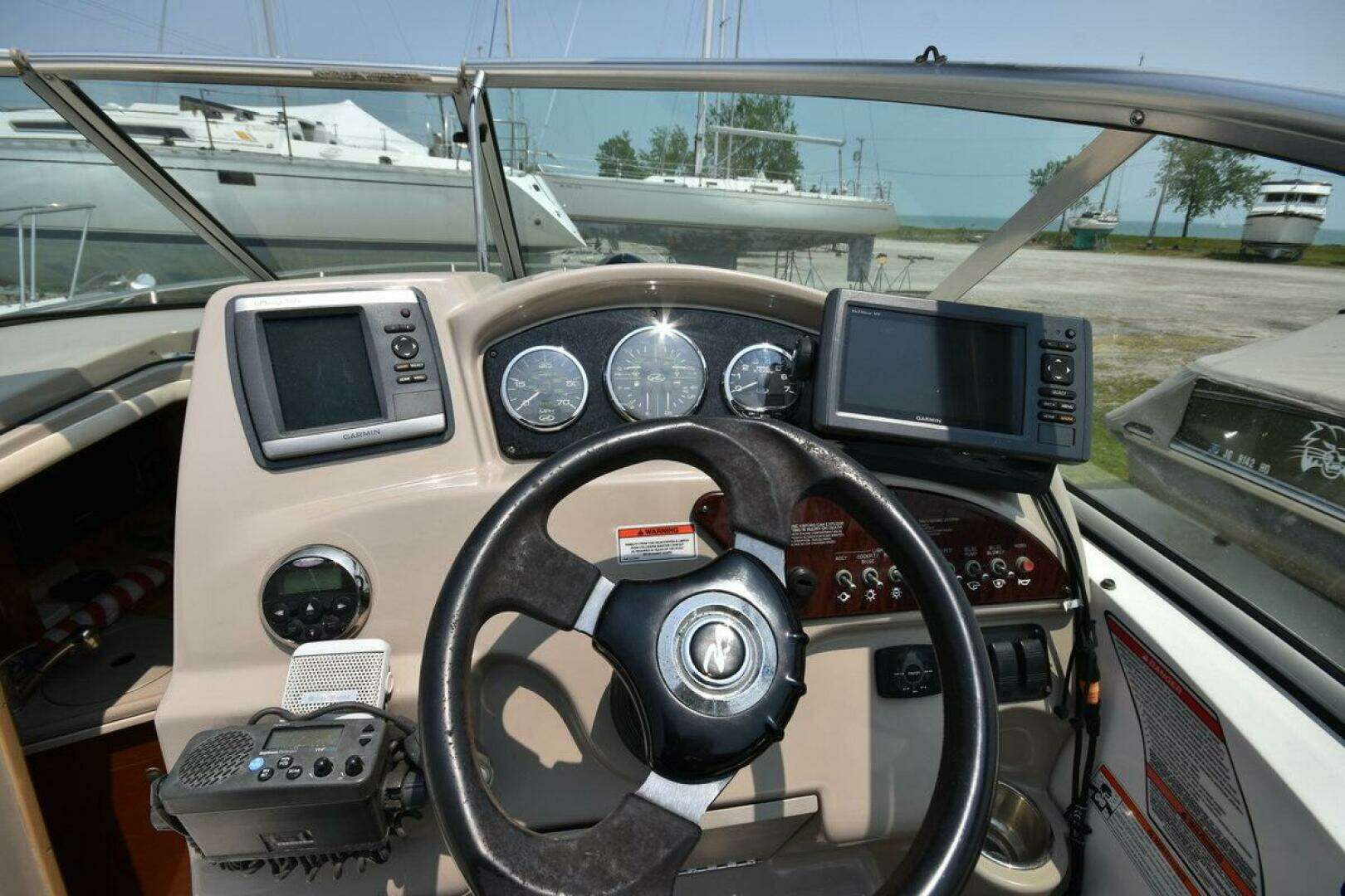 2008 Sea Ray 240 Sundancer - Image 11