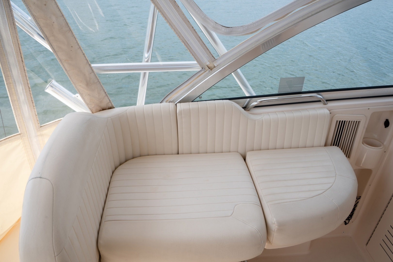 2009 Grady-White Express 330 - Image 20