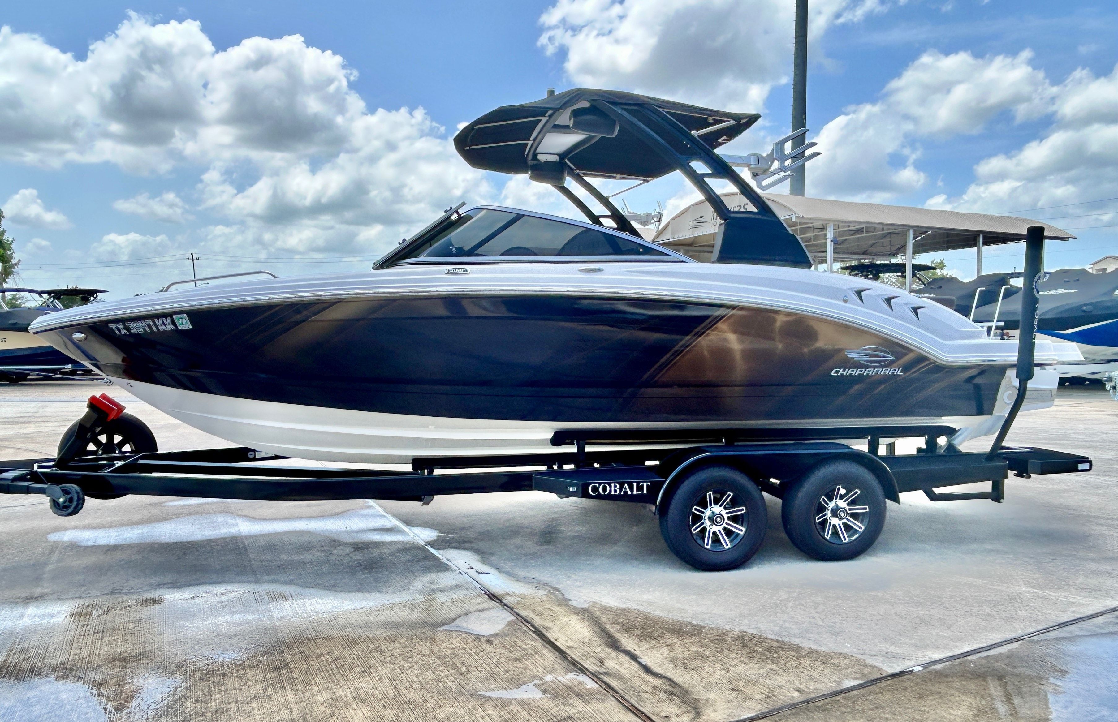 2018 Chaparral 23 Surf - 2