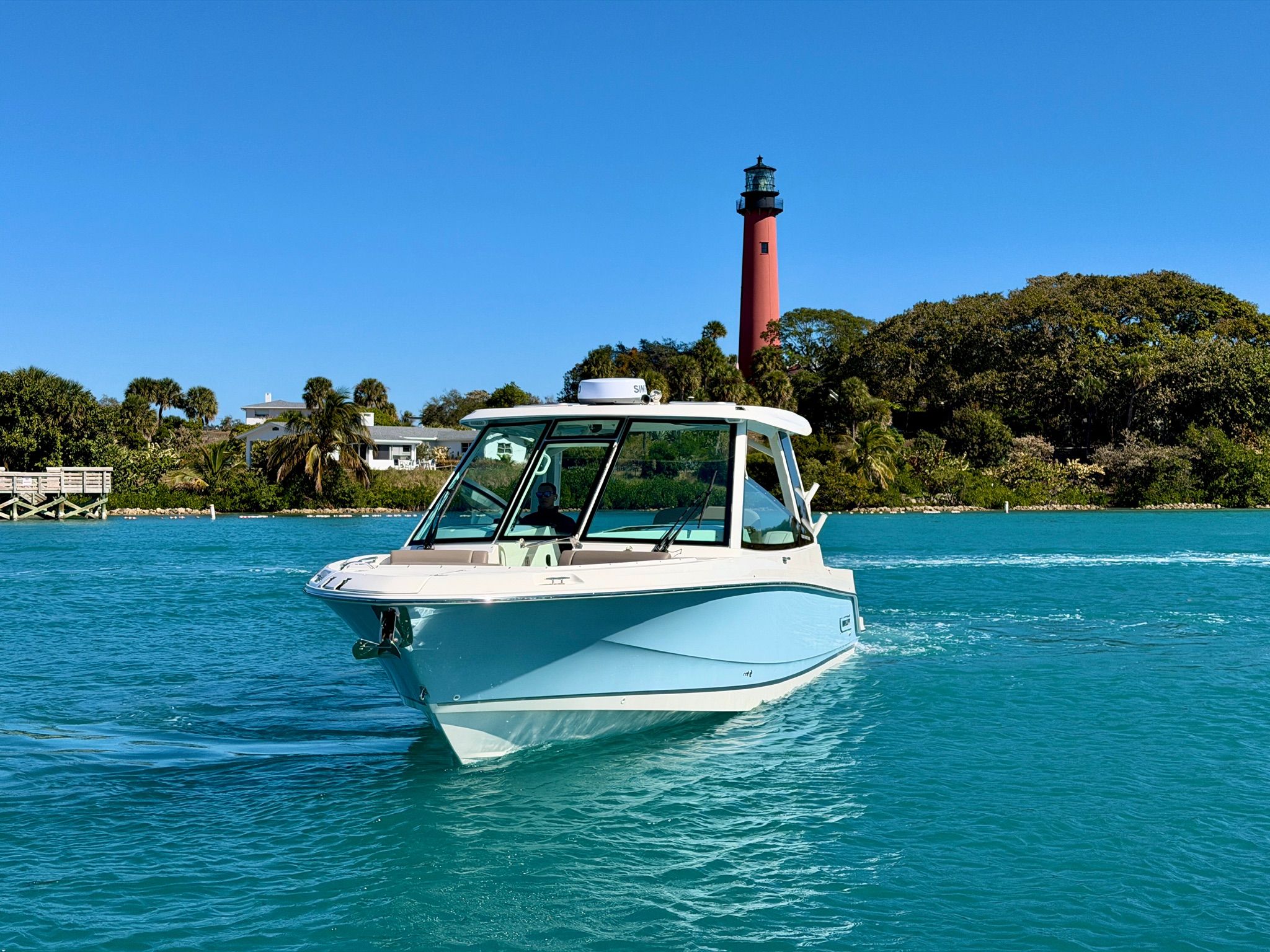 2026 Boston Whaler 330 Vantage - 53