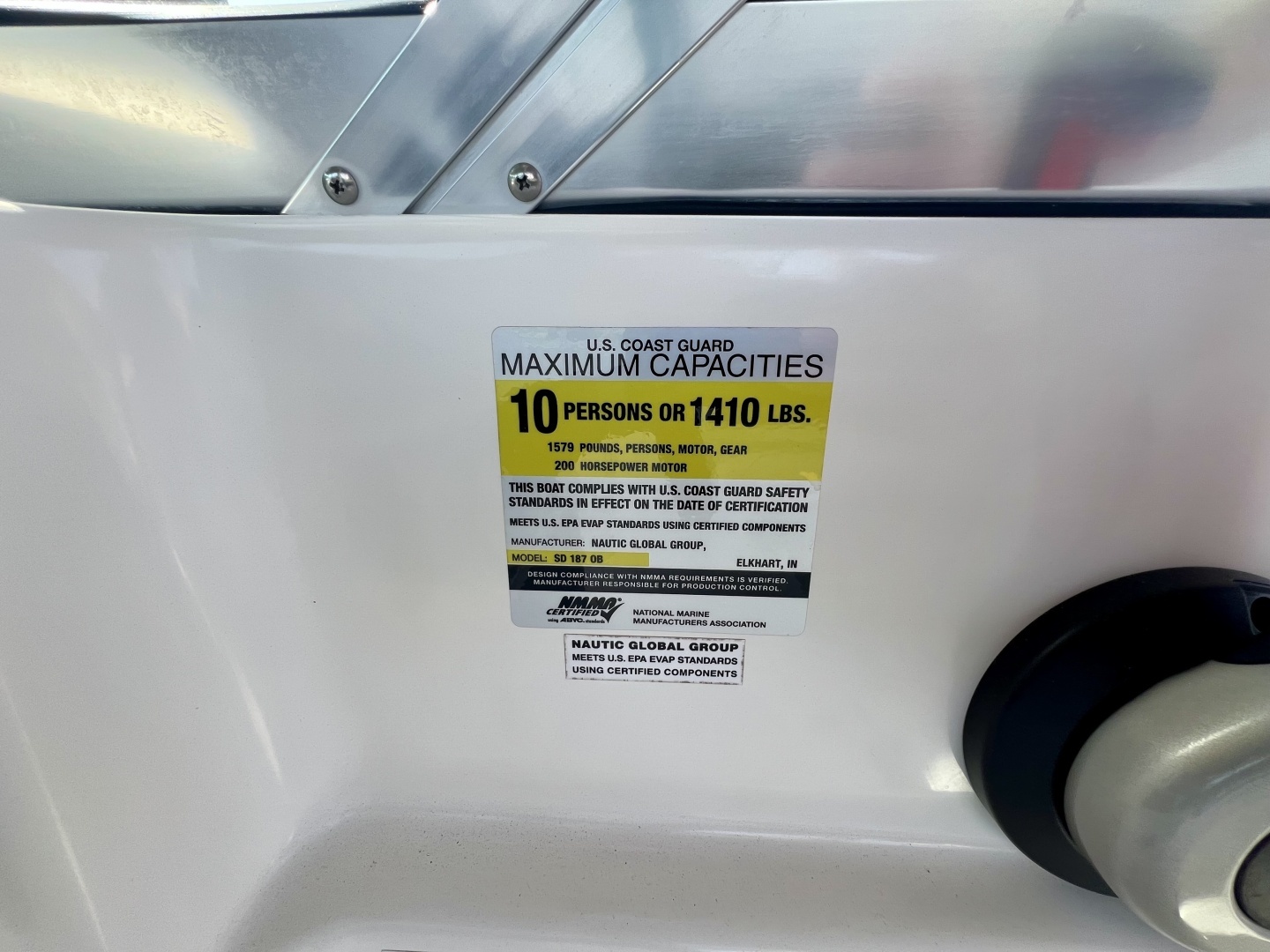 2013 Hurricane SunDeck 187 OB - Image 19