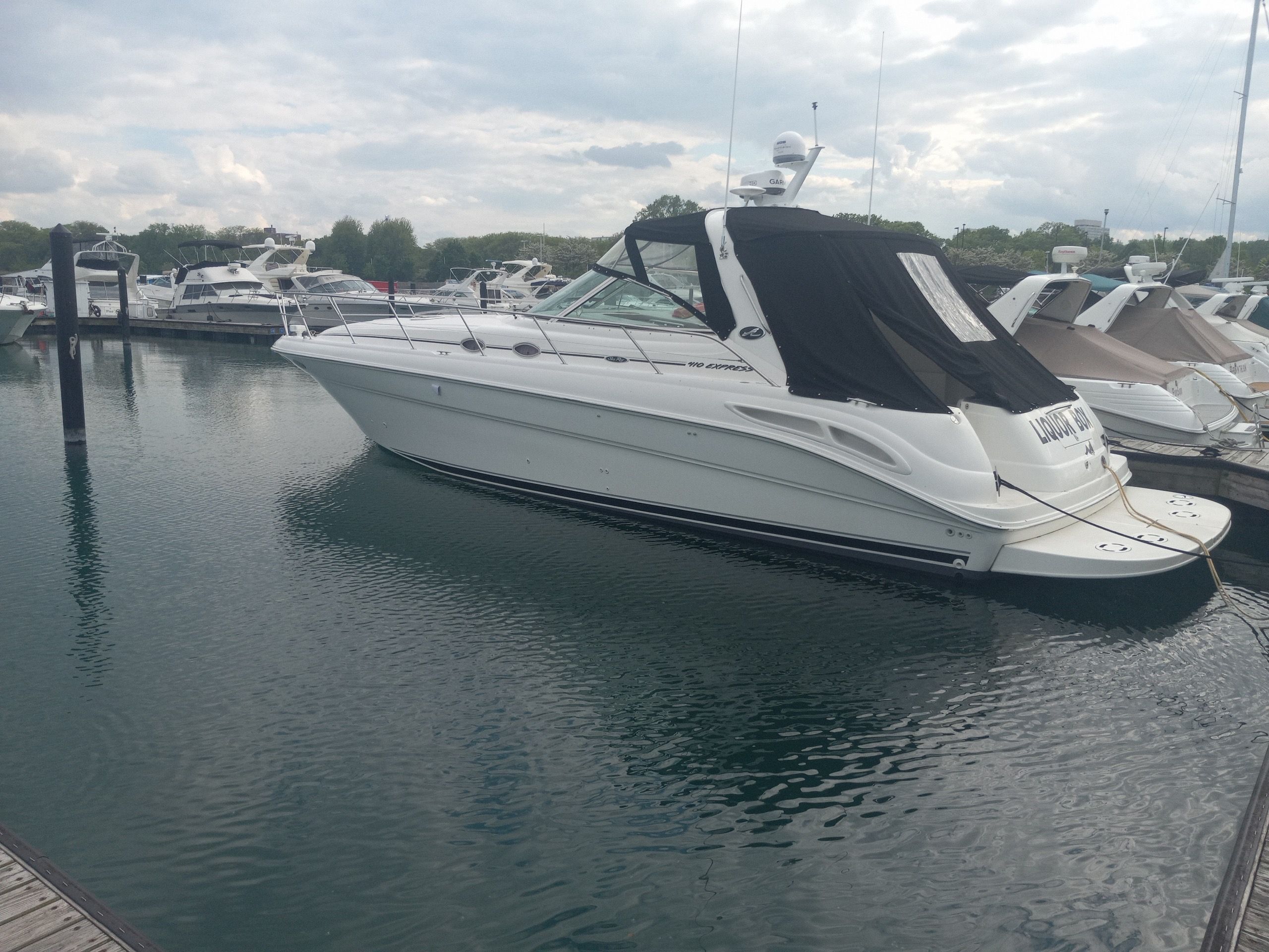 1999 Sea Ray 410 Express Cruiser