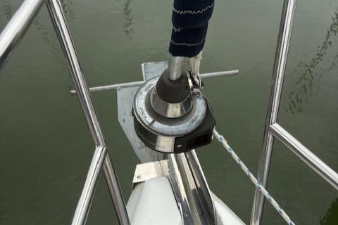 Bow of 2001 Hunter 340 sailboat with anchor and winch system.