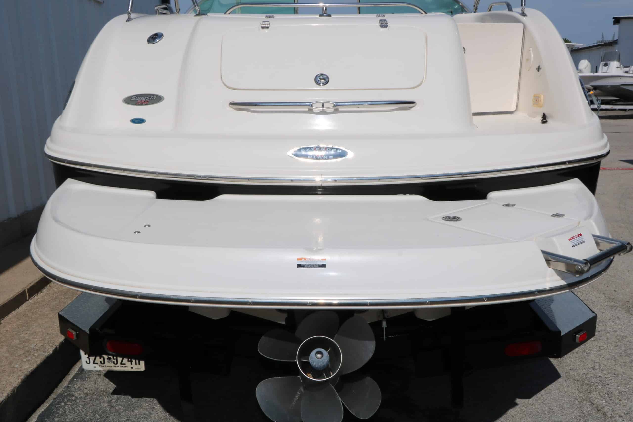 2005 Chaparral Sunesta 254 - 8