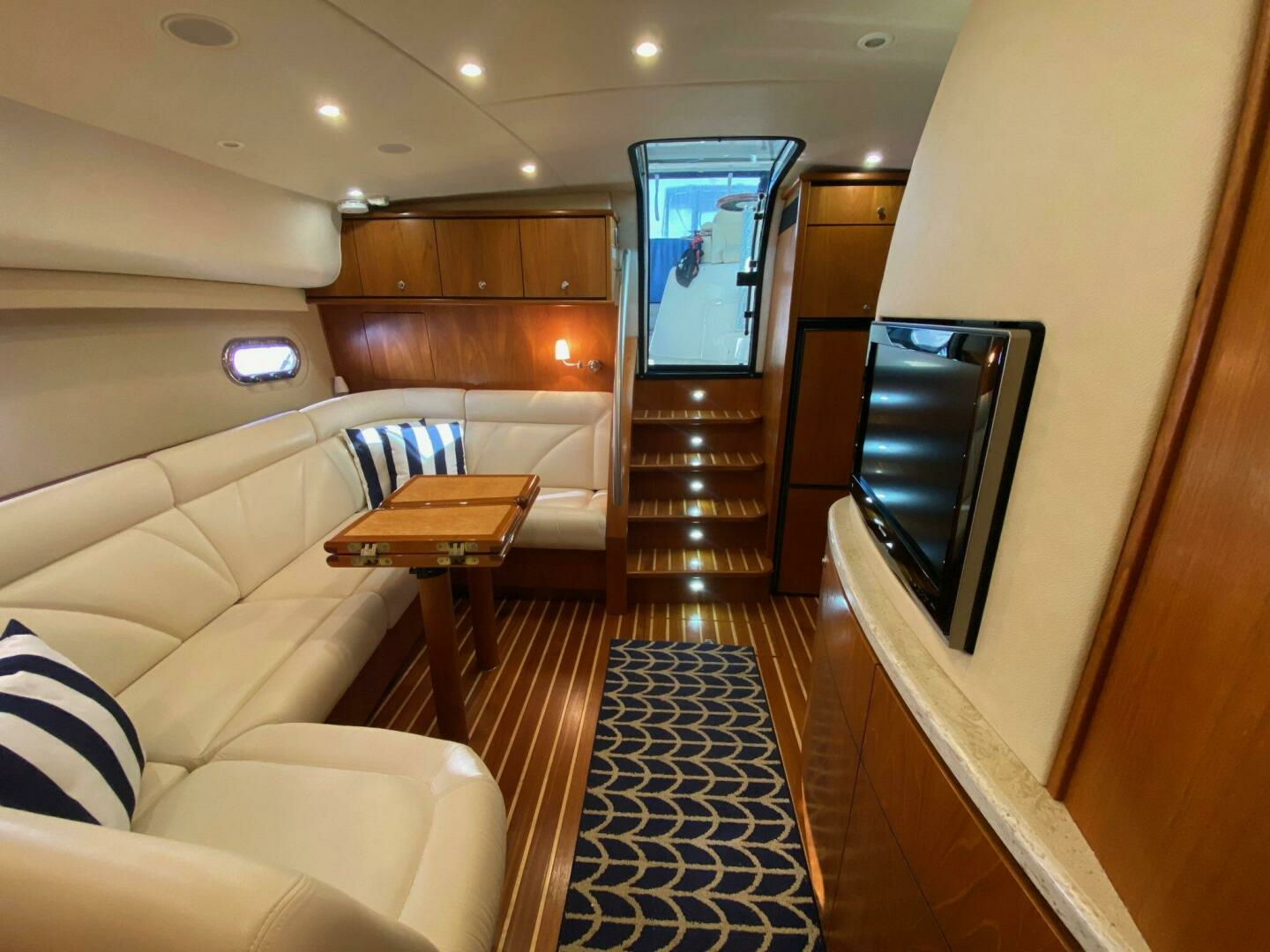 2009 Tiara Yachts 4300 Sovran - Image 6