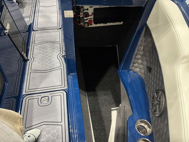 2026 Cobalt R4 Surf - 19