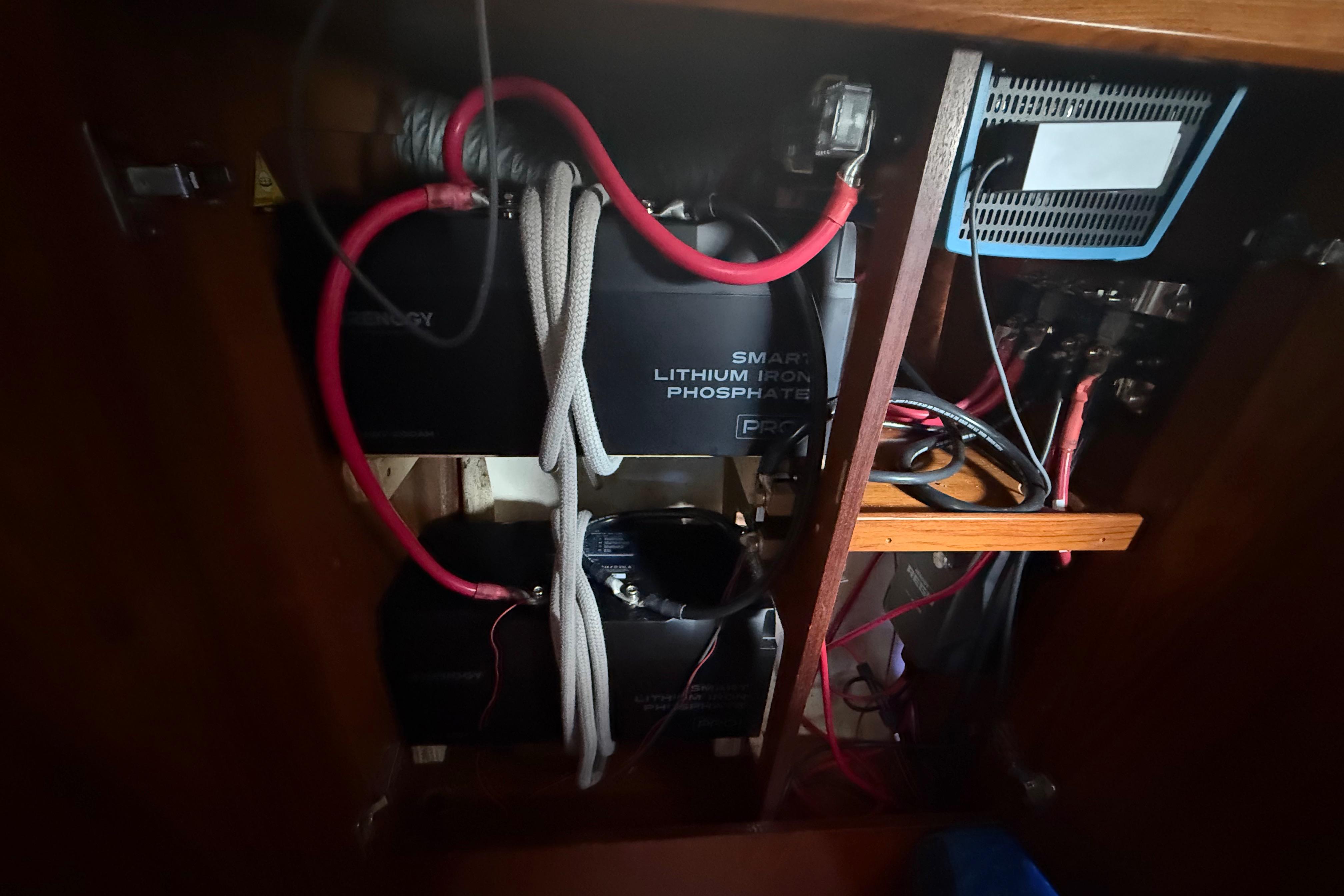 Electrical system with lithium batteries in a 2003 Jeanneau Sun Odyssey 37 sailboat.