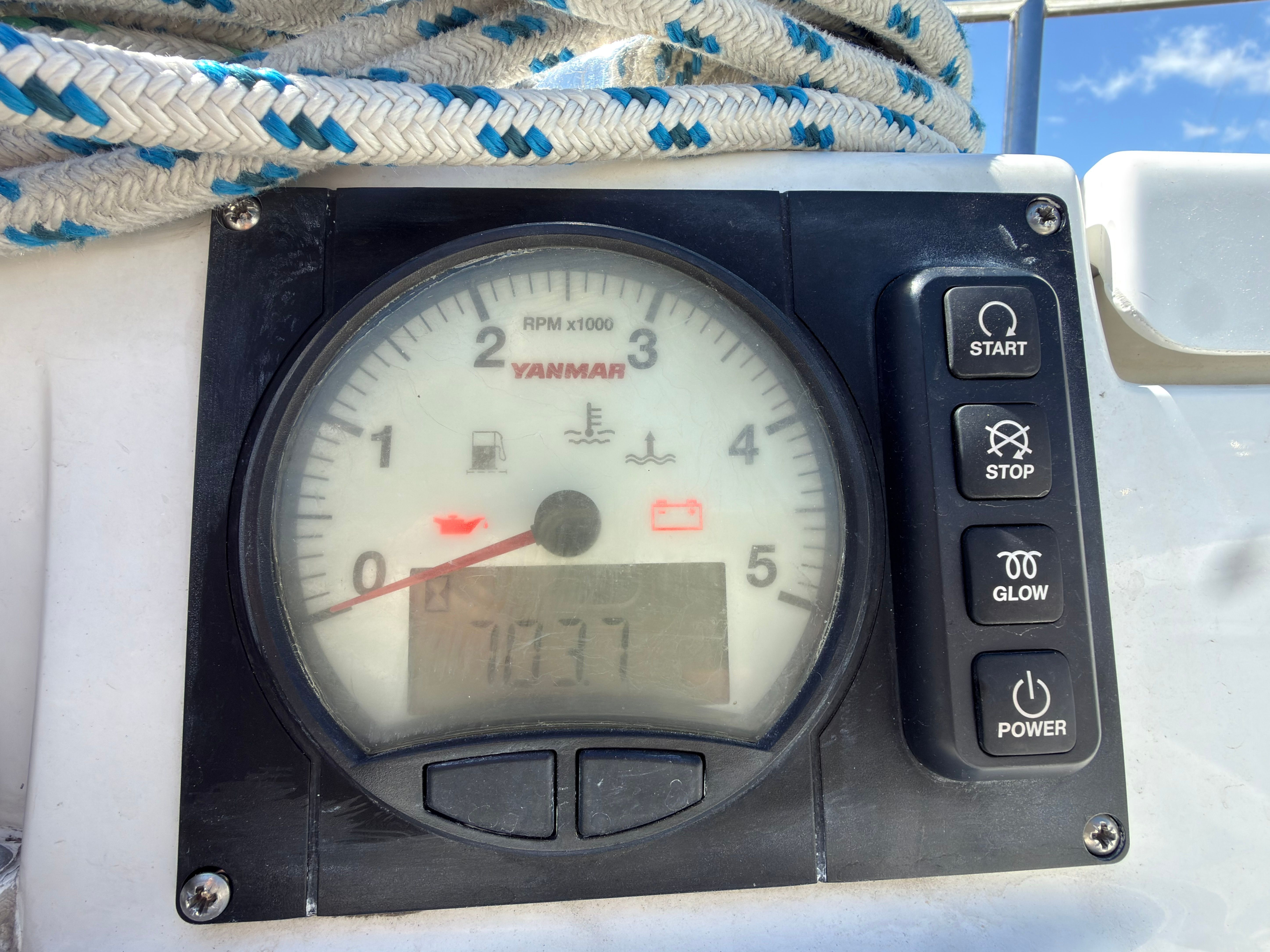 2014 Dragonfly 32 Supreme - 12