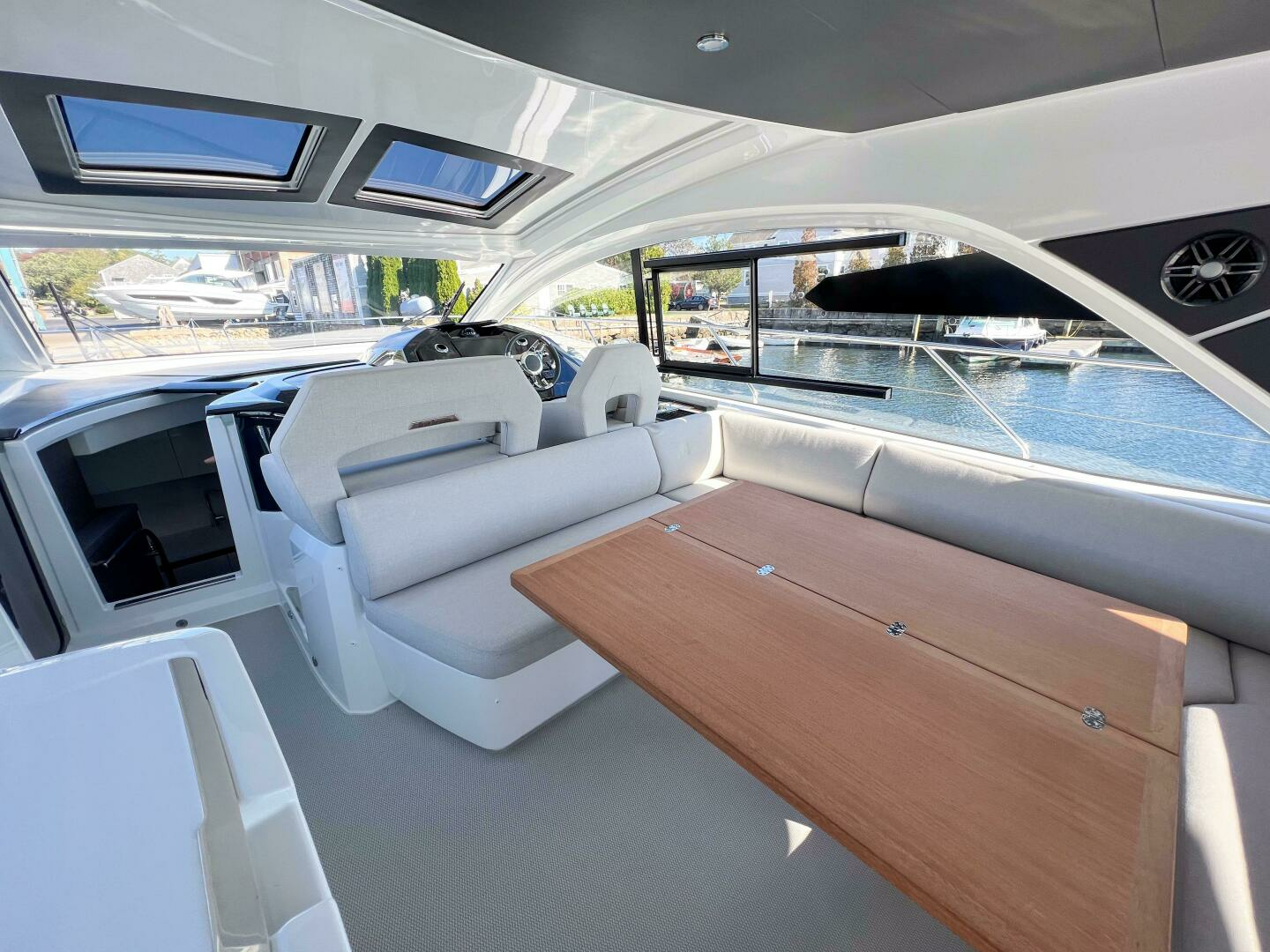 2024 Beneteau Gran Turismo 45 - Image 7