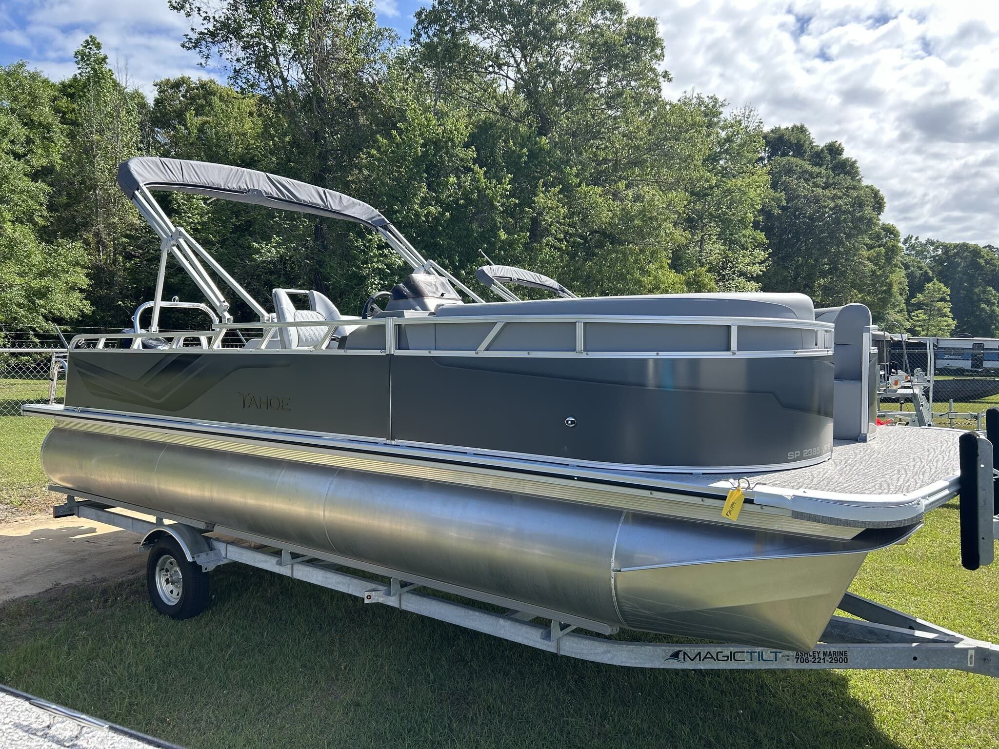 2026 Tahoe Pontoon Boats Sport 85 23 VERASTILE REAR BENCH-140HP