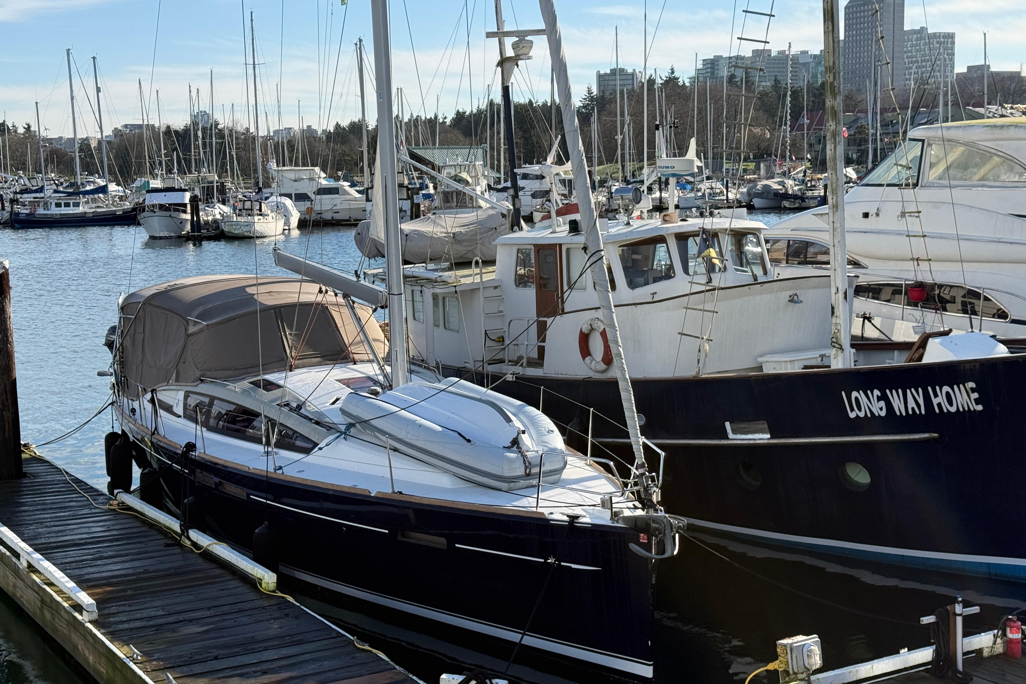 2013 Jeanneau Sun Odyssey 44 DS