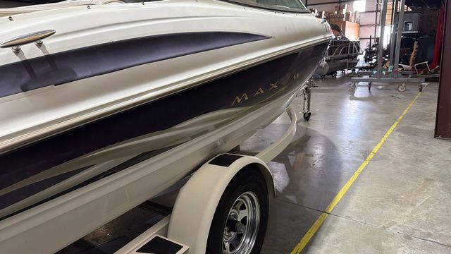 2000 Maxum 1900 SR W/ 4.3 Mercury - 5
