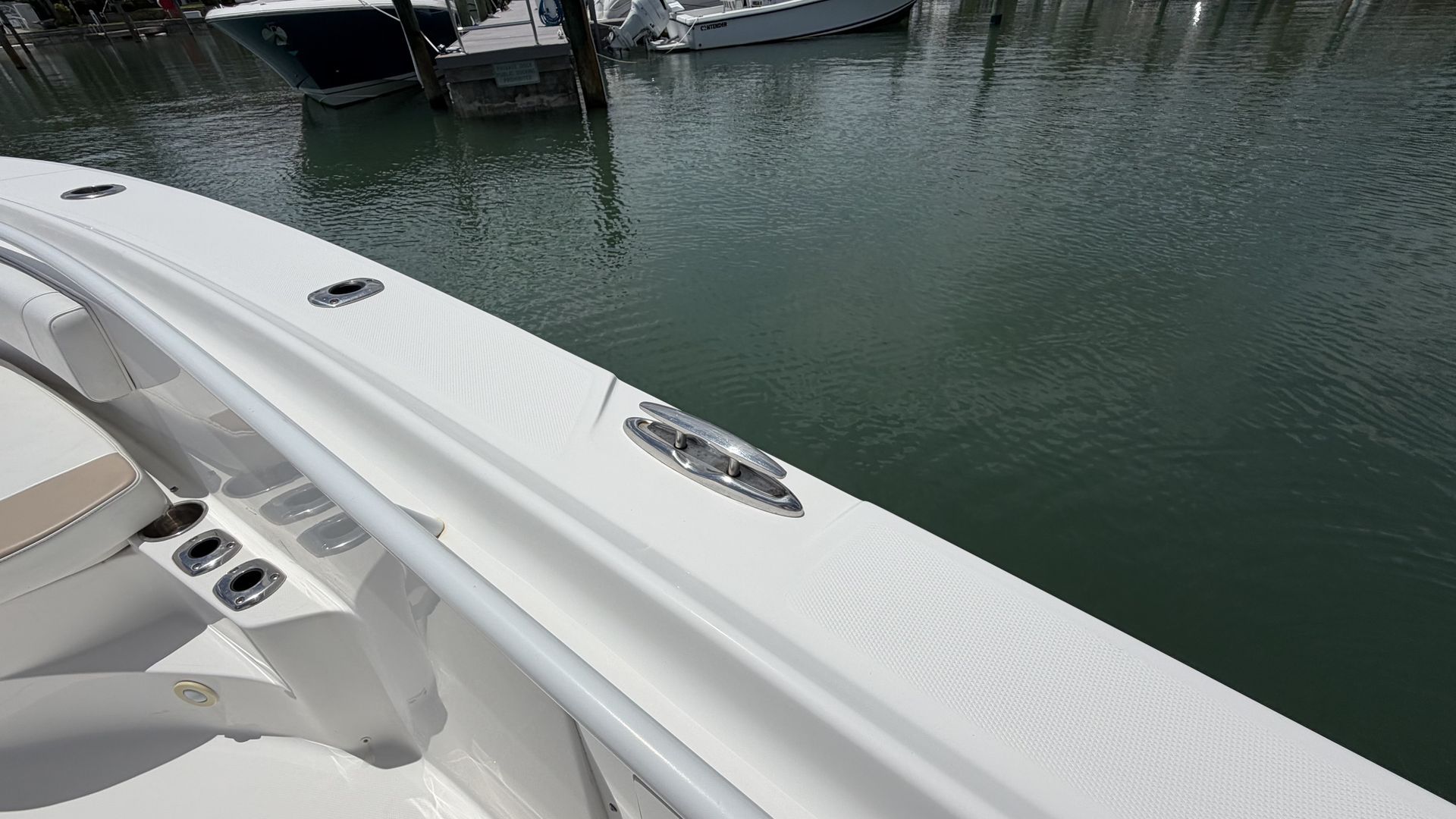 2017 Edgewater 320 CC - 50