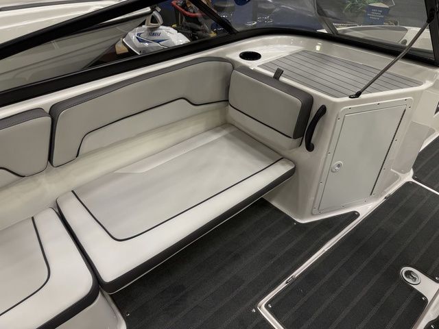2026 Yamaha Boats AR190 - 10