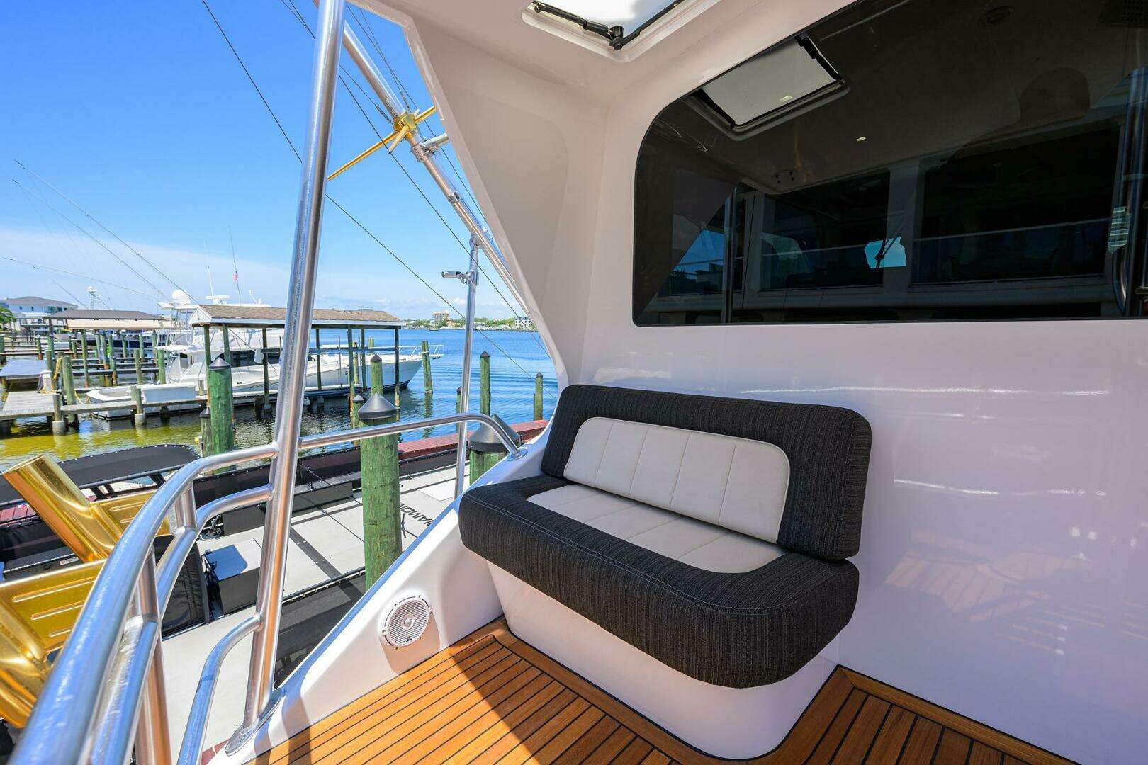 2004 Viking 65 Enclosed Bridge w/Tower - Image 68