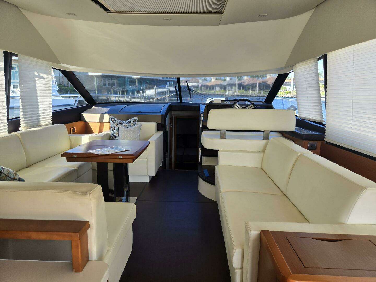 2013 Prestige 500 - Image 3