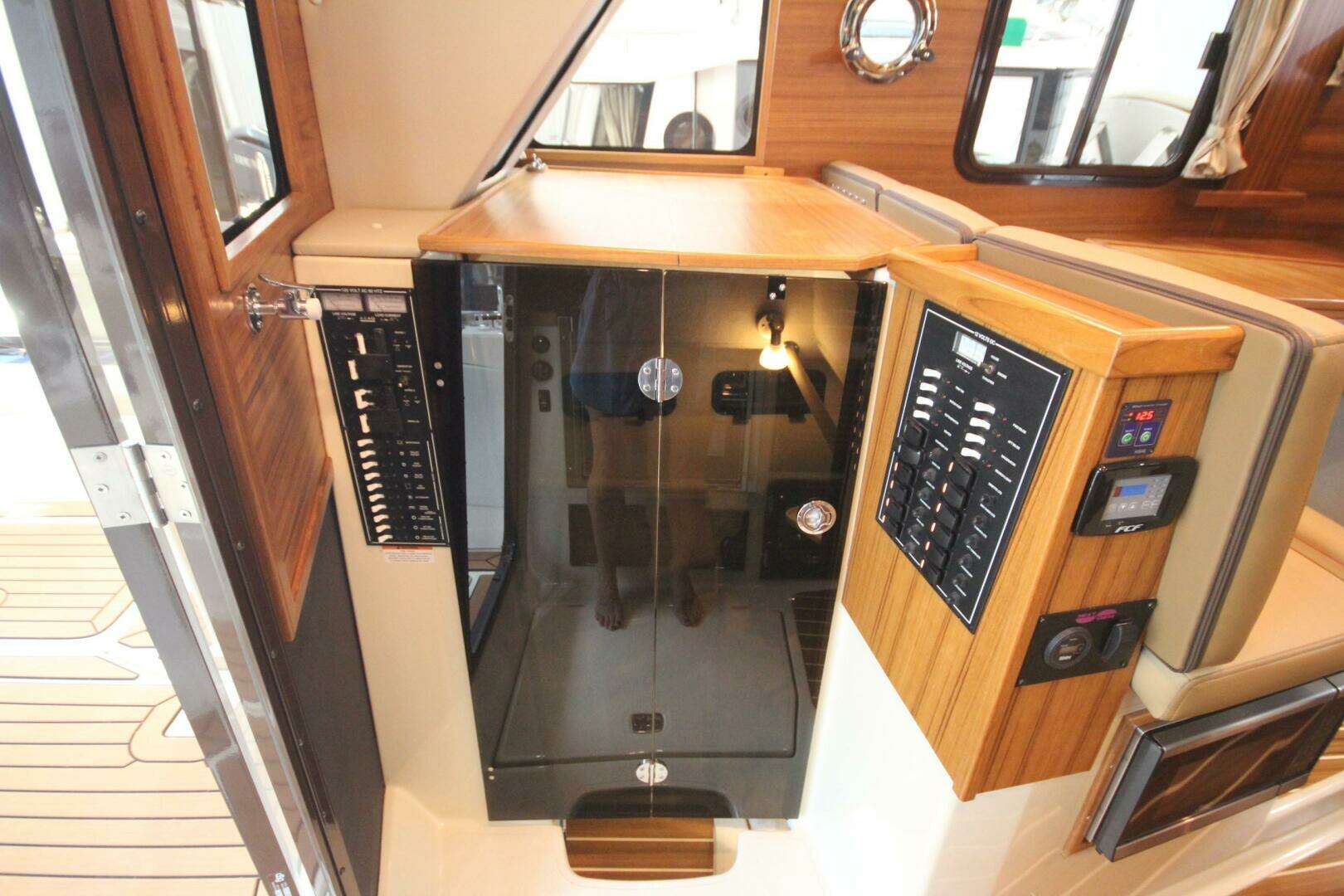 2026 Ranger Tugs R-31 Command Bridge Luxury Edition - Image 54