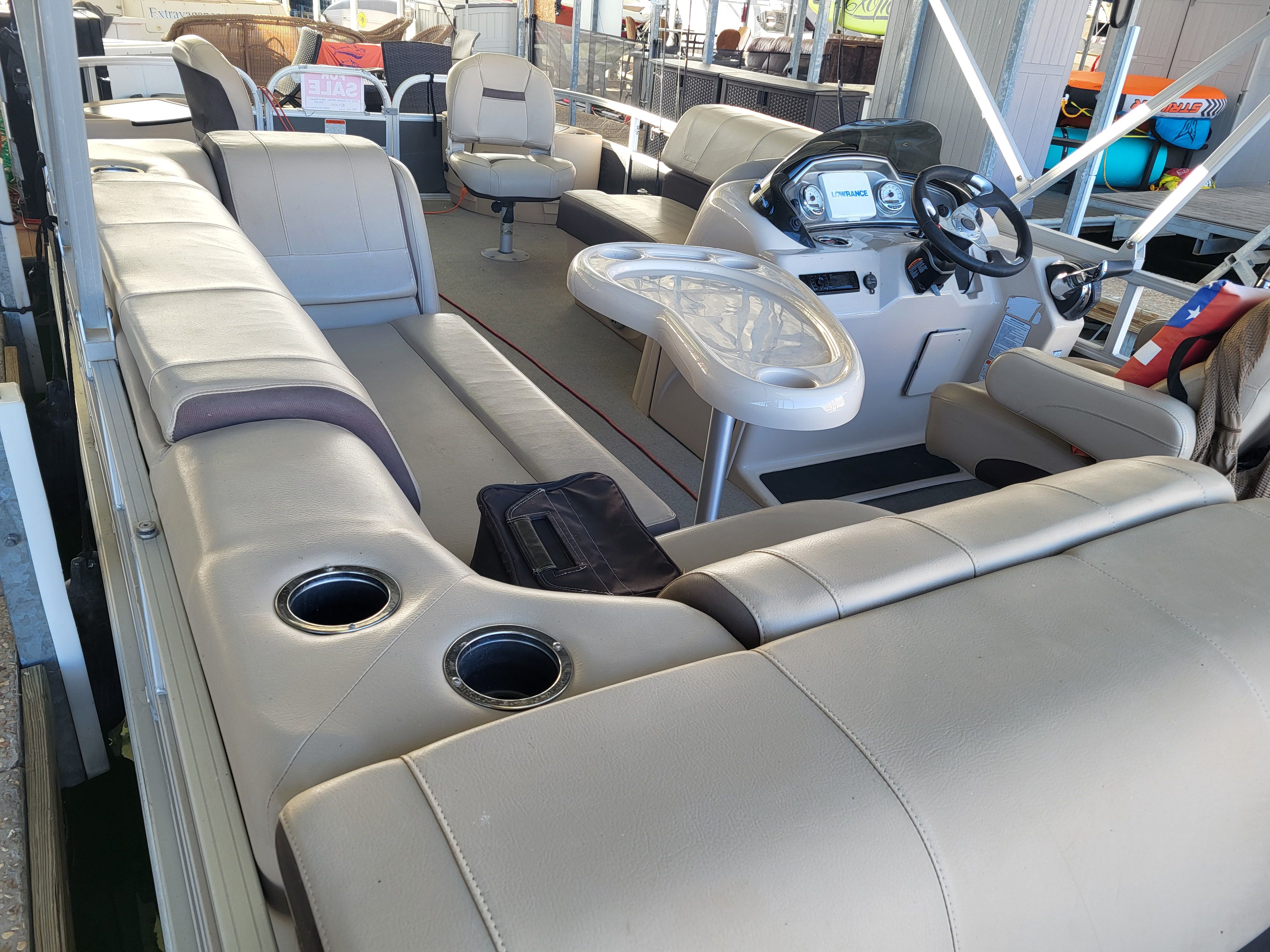 Interior of a 2018 Sun Tracker SFB22XP3 pontoon boat.