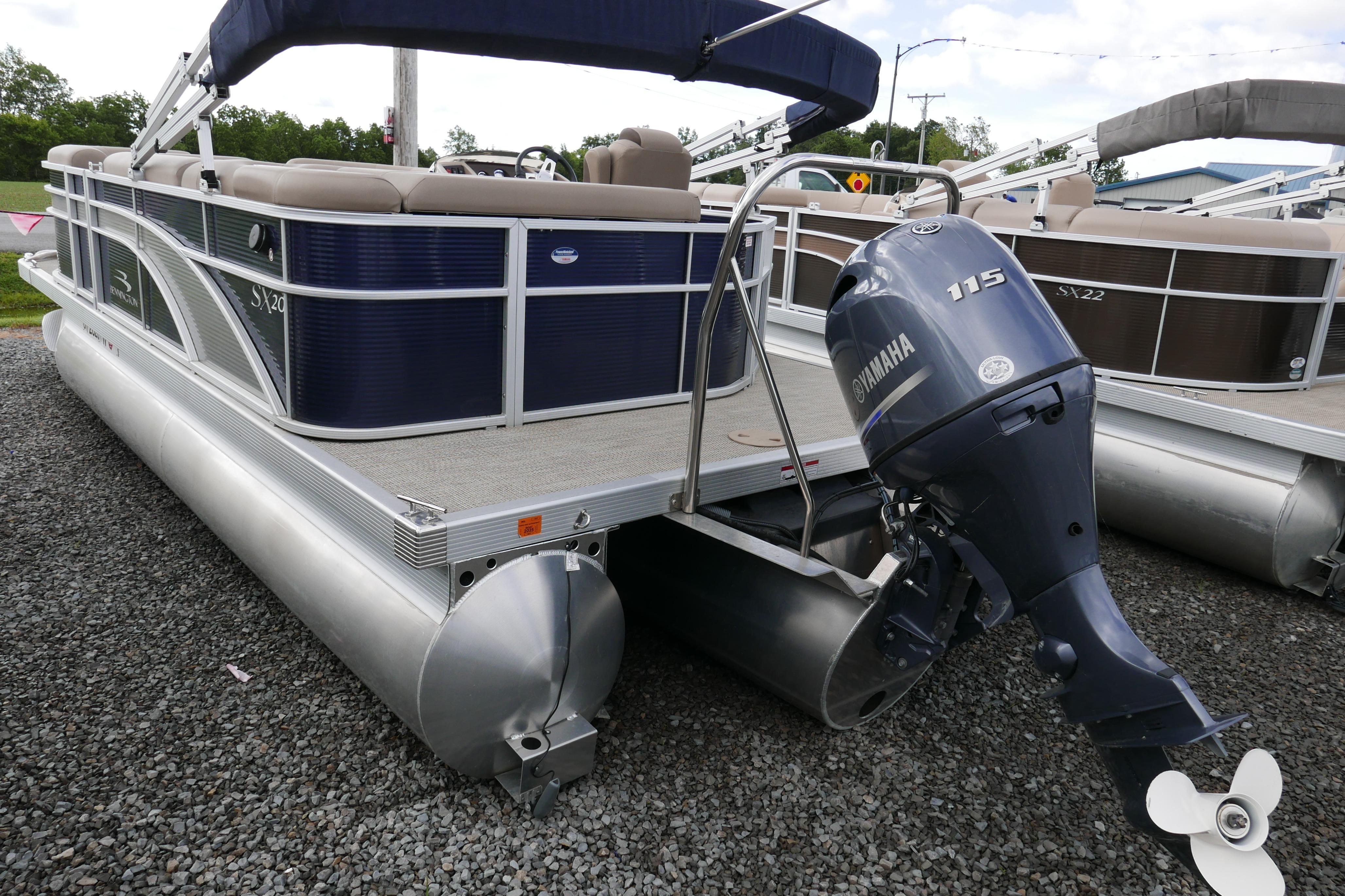 2019 Bennington SX 20 SLXP pontoon boat with Yamaha 115 outboard motor.
