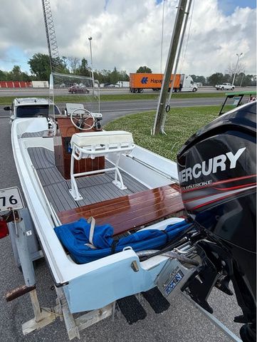 1978 Boston Whaler 17 Montauk - 6