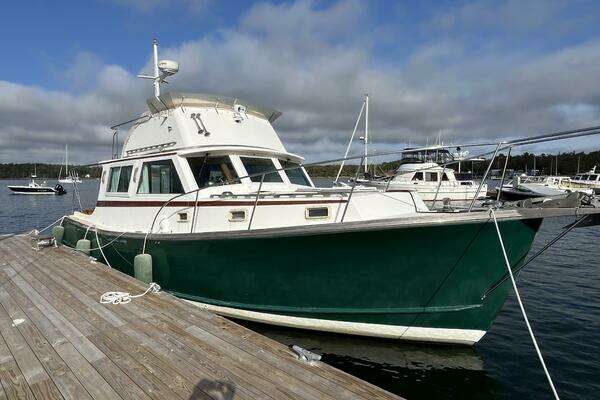 1986 Wilbur Flybridge Cruiser