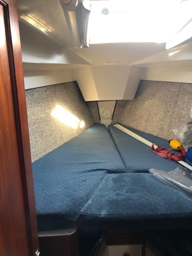 1983 Hunter 34 - Image 17