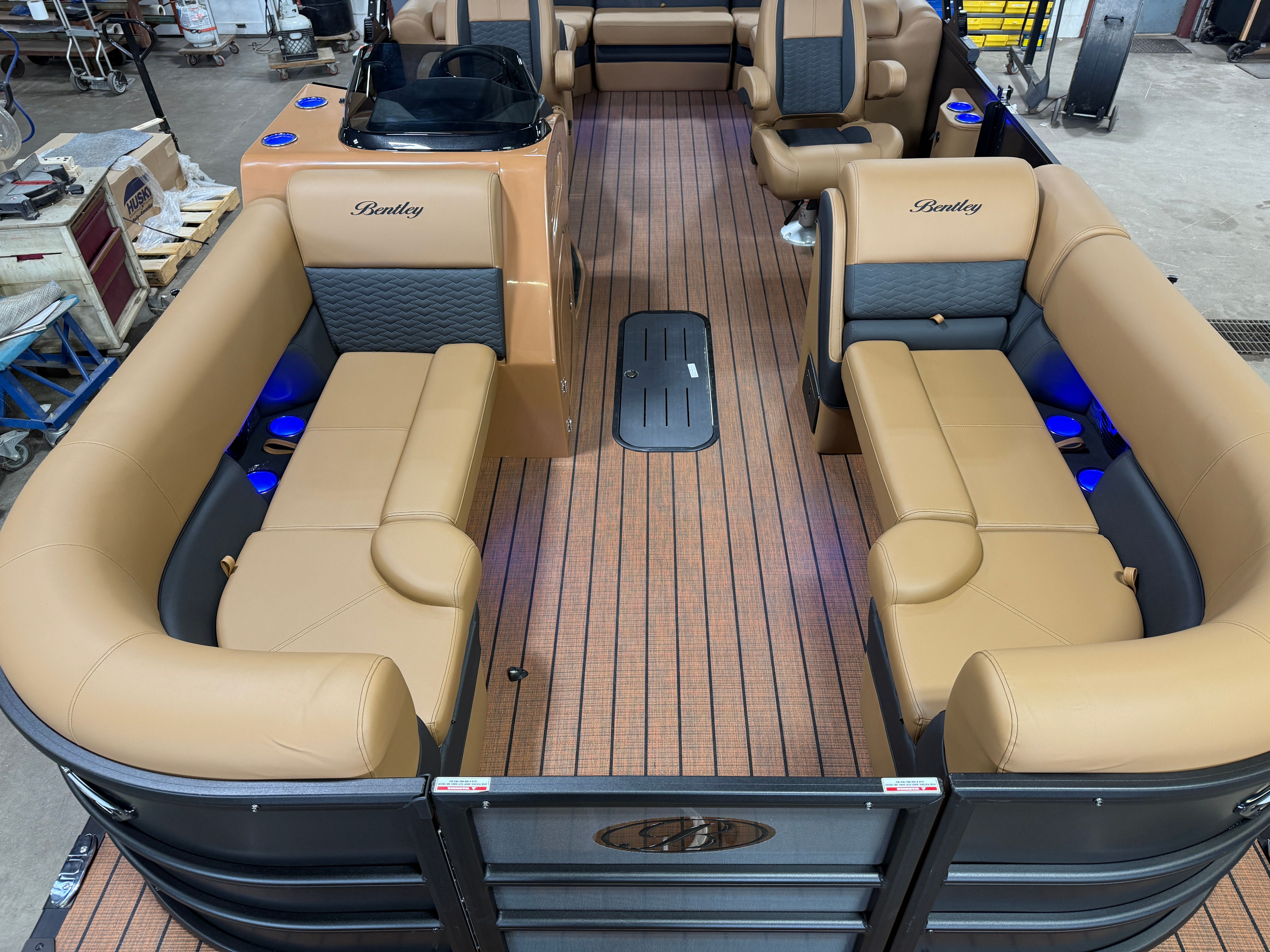 2026 Bentley Pontoons Elite 223 Admiral Quad Lounge Tritoon - 34