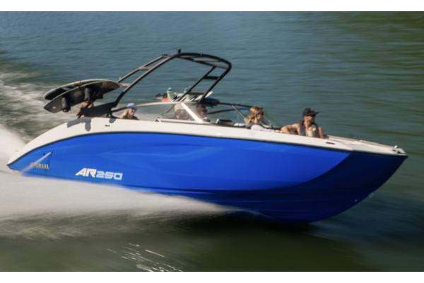 2025 Yamaha Boats AR250