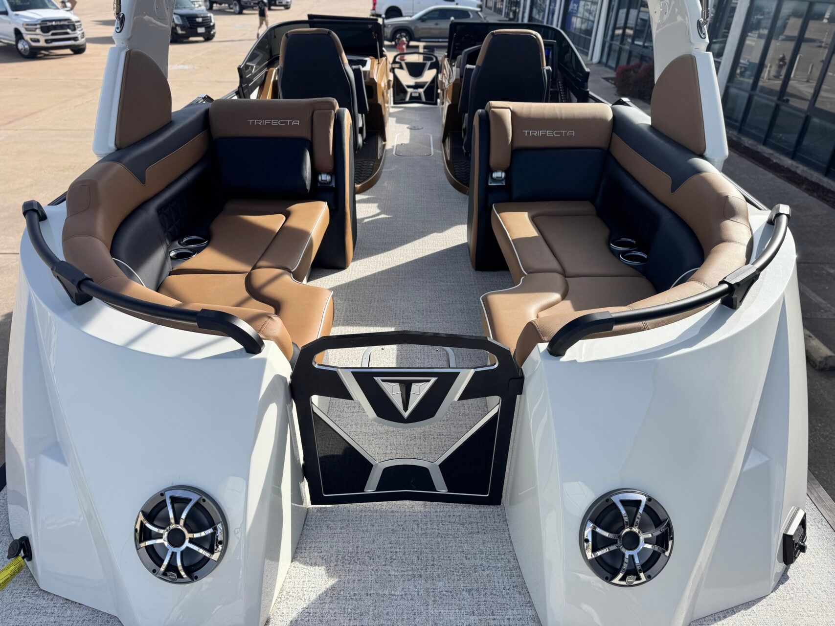 2025 Trifecta 25 SPORT RF9 DC ARCH - 11