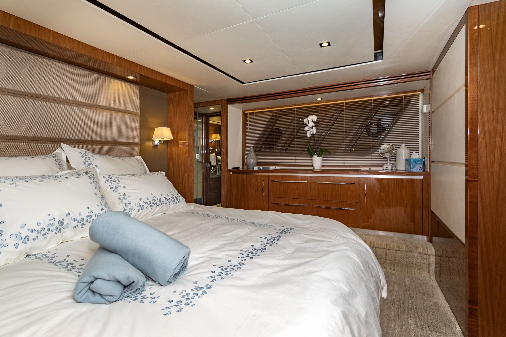 2018 Sea Ray L 650 FLY - 51