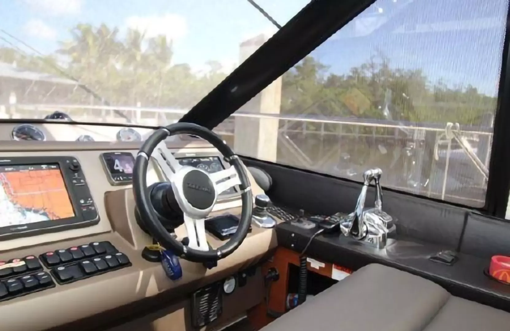 2015 Prestige 550 - Image 17