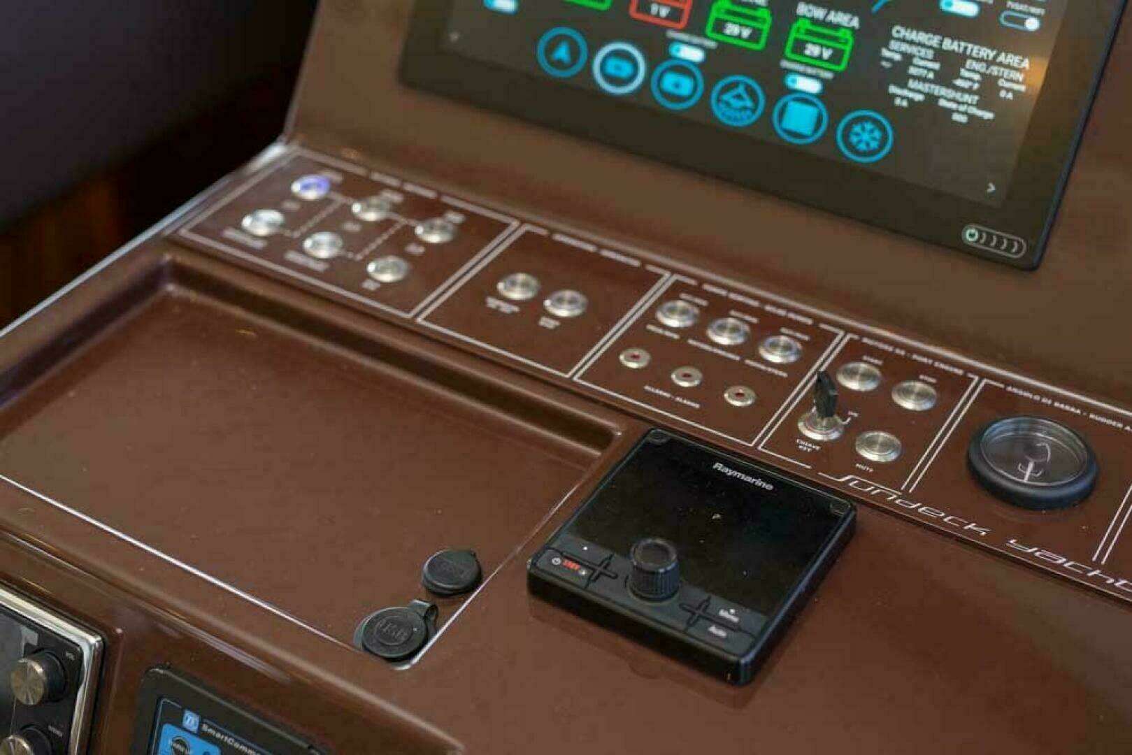 2019 Sundeck Yachts 580 Sport - Image 24