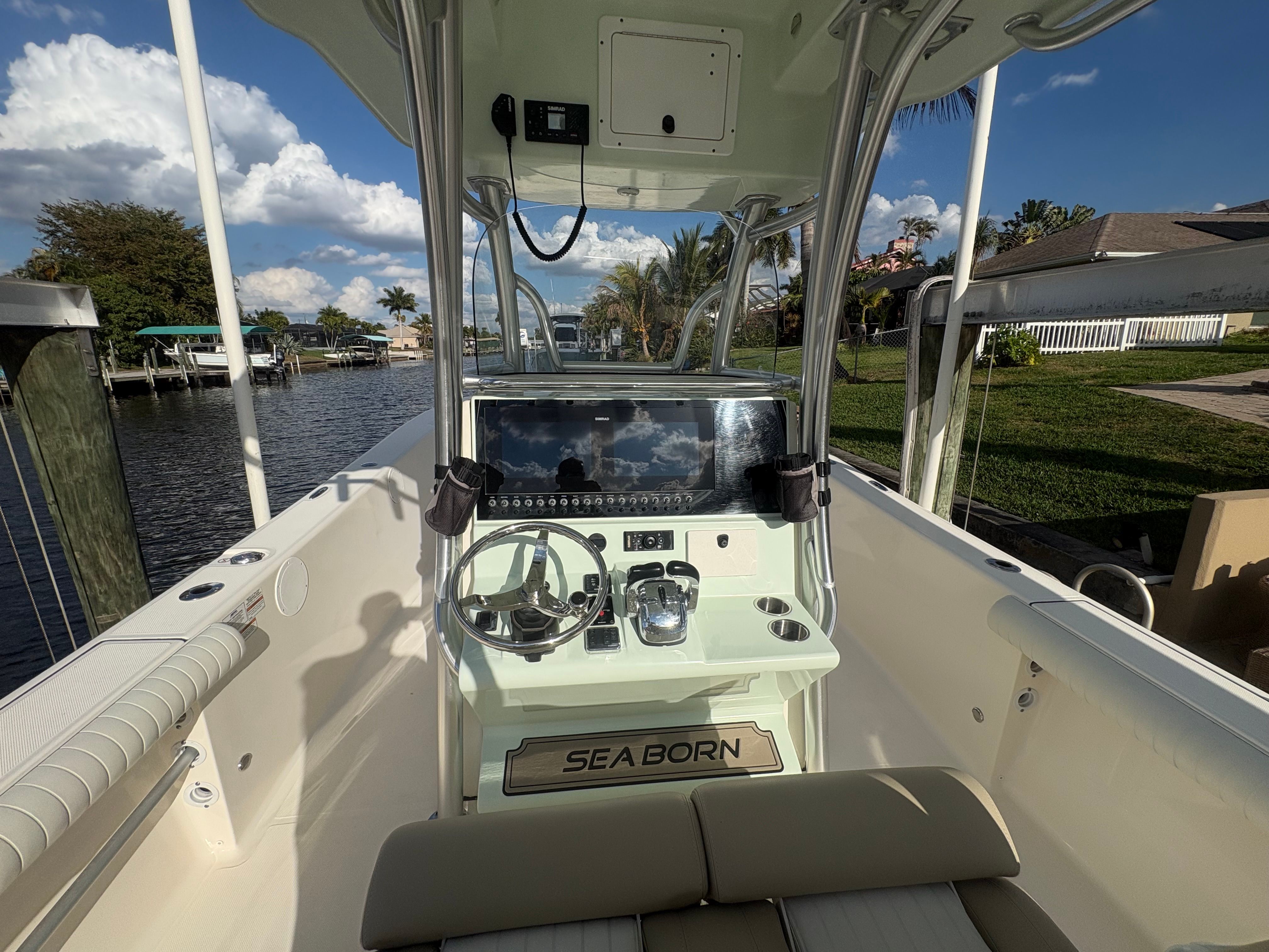2021 Sea Born LX26 Center Console - 9