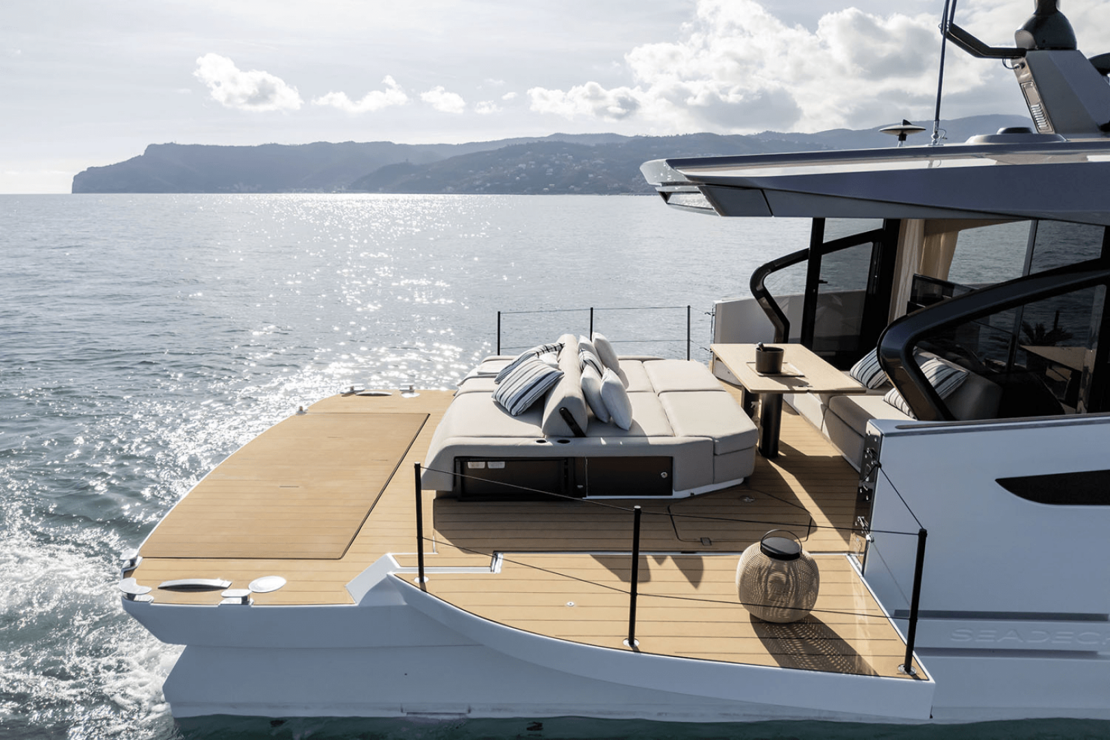 2025 Azimut Seadeck 6 - Image 66