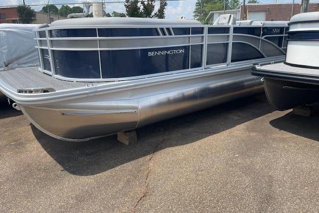 2024 Bennington 22SXSR