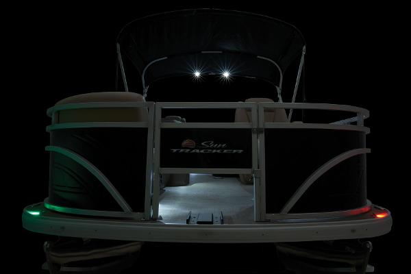 Manufacturer Provided Image: Sun Tracker SportFish 20 DLX