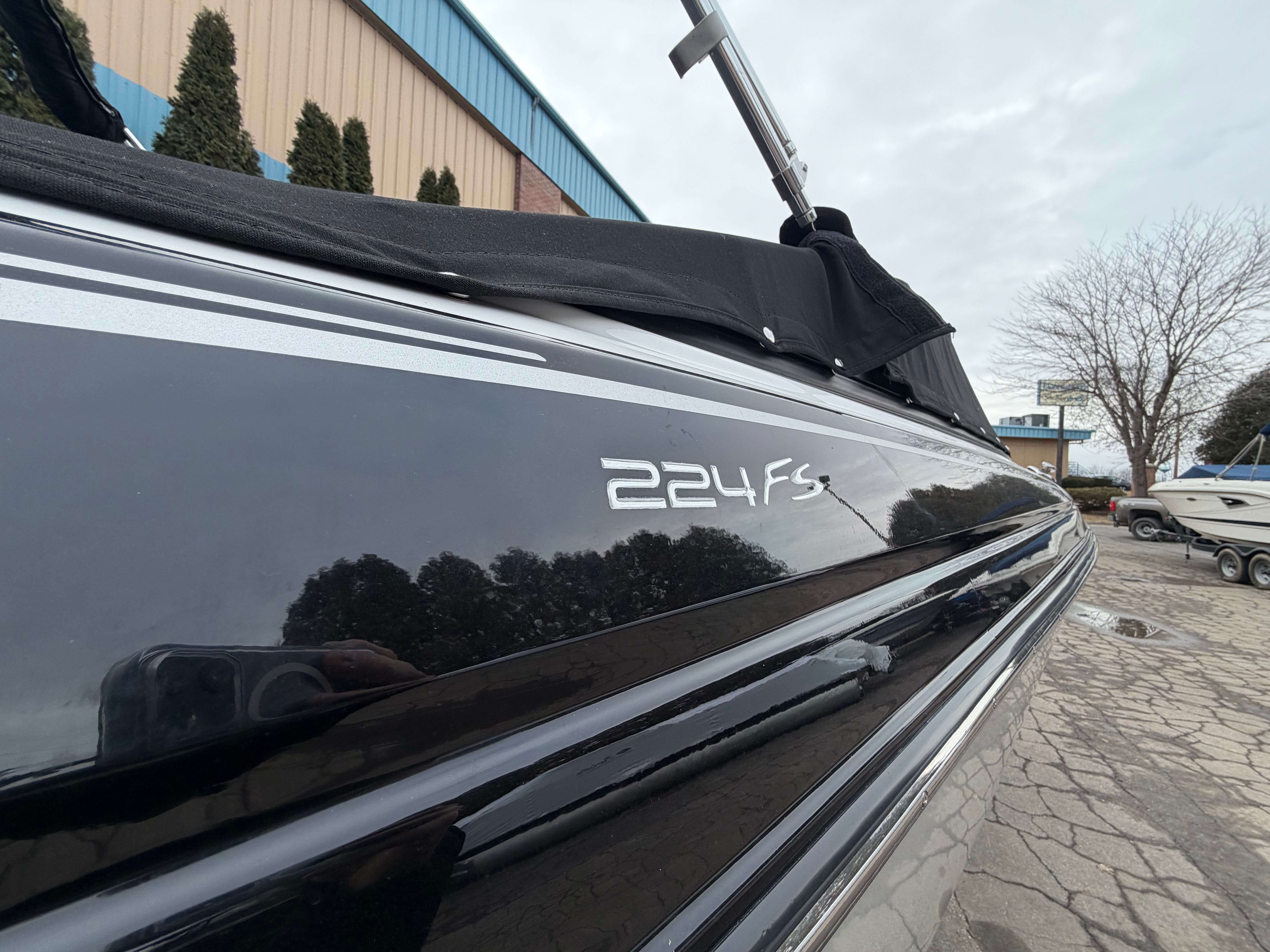2019 Monterey 224FS - 4