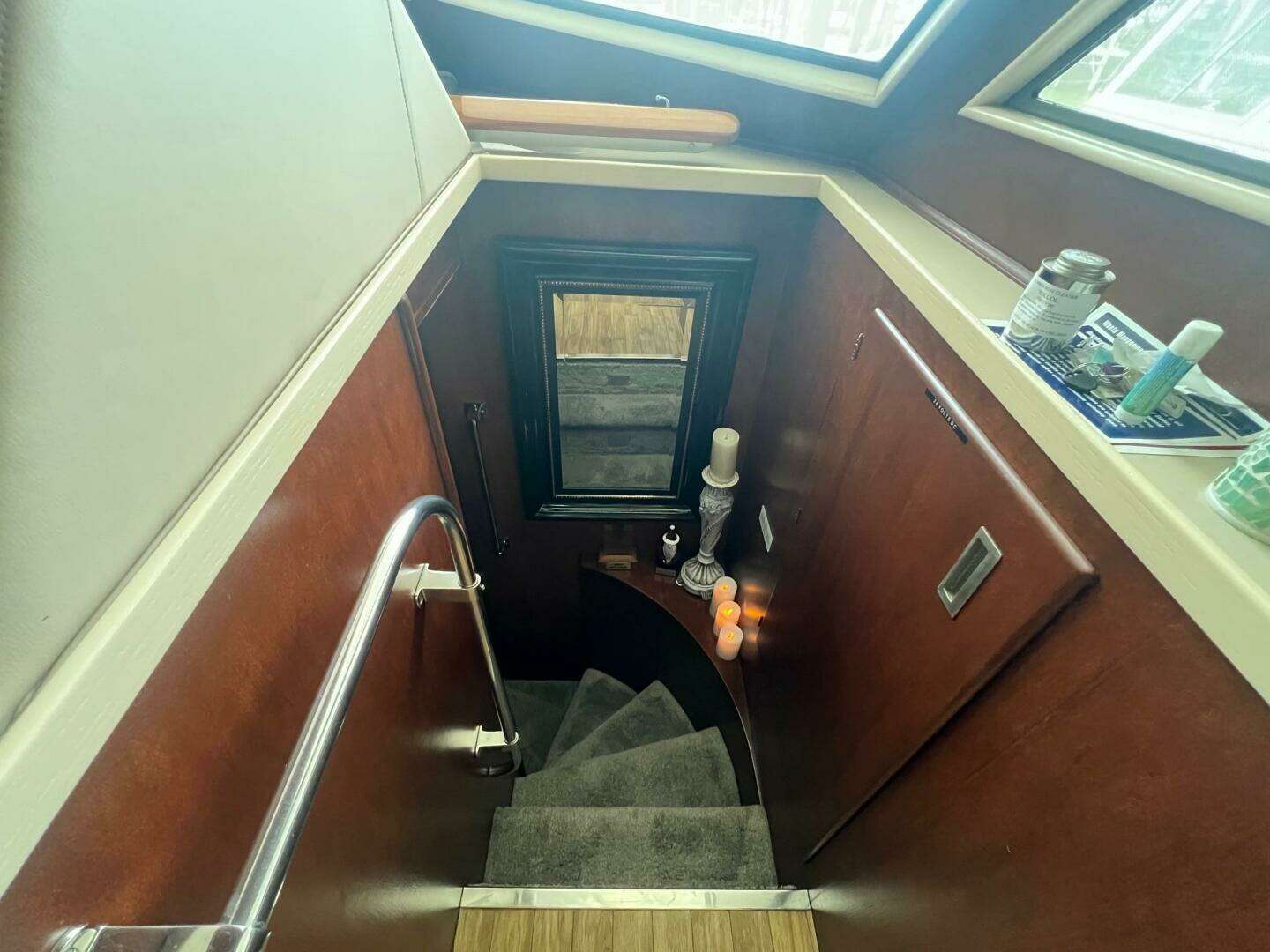 1988 Hatteras Motor Yacht - Image 61