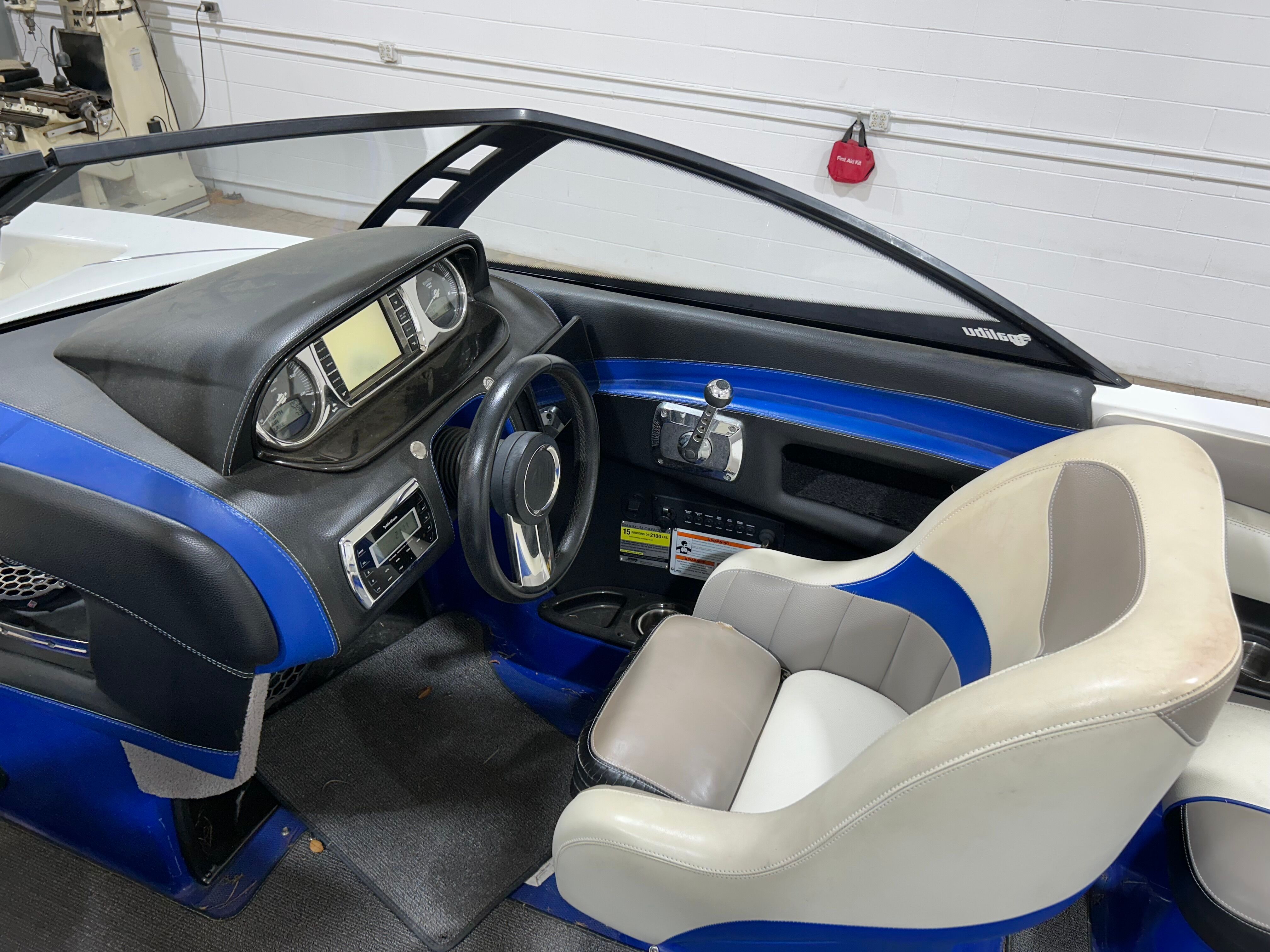 2013 MALIBU 22 MXZ - Image 18