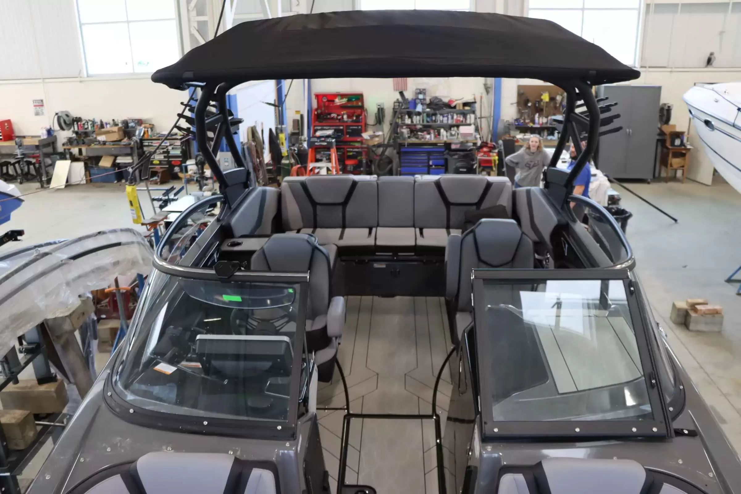 2025 Yamaha Boats 255XE - 14